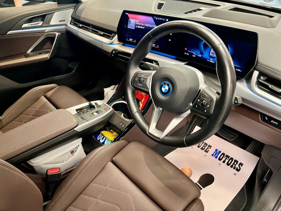 IX1 xDrive30 xLine - Image 3